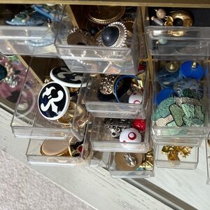 Huge lot of vintage earrings! Multiple colors and many styles!